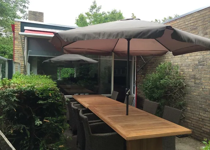 Вилла Bos Sint Maartensvlotbrug